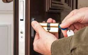 cambio-de-cerraduras-en-los-barrios